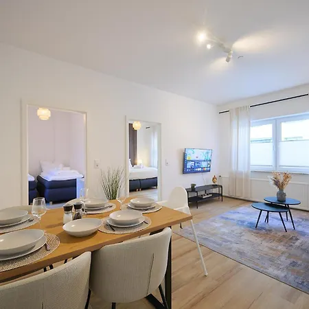 Nuit - Hbf, Zentral, Helios-klinik, Messe Düsseldorf 19 Km, Neu Apartment *