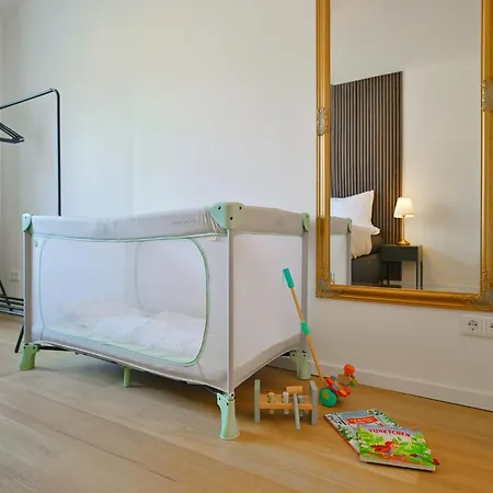 Nuit - Hbf, Zentral, Helios-klinik, Naehe Messe Duesseldorf Apartmán Krefeld