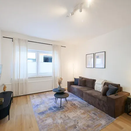 Apartmán Nuit - Hbf, Zentral, Helios-klinik, Naehe Messe Duesseldorf *