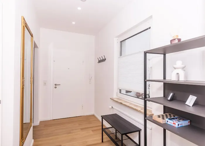 Nuit - Hbf, Zentral, Helios-klinik, Naehe Messe Duesseldorf