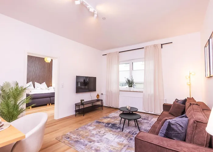 Nuit - Hbf, Zentral, Helios-klinik, Messe Düsseldorf 19 Km, Neu Apartment Krefeld